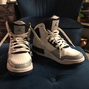 REDUCED FOR BACK TO SCHOOL CLASSIC JORDAN FLIGHTS